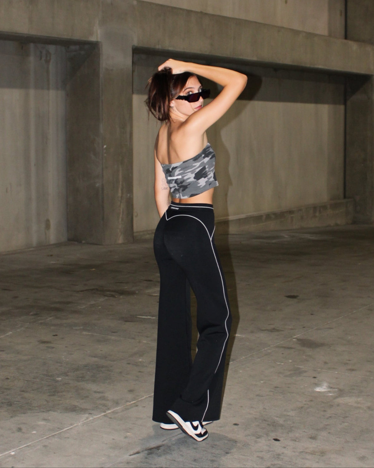 808 HIGH WAIST FLARED YOGA PANTS