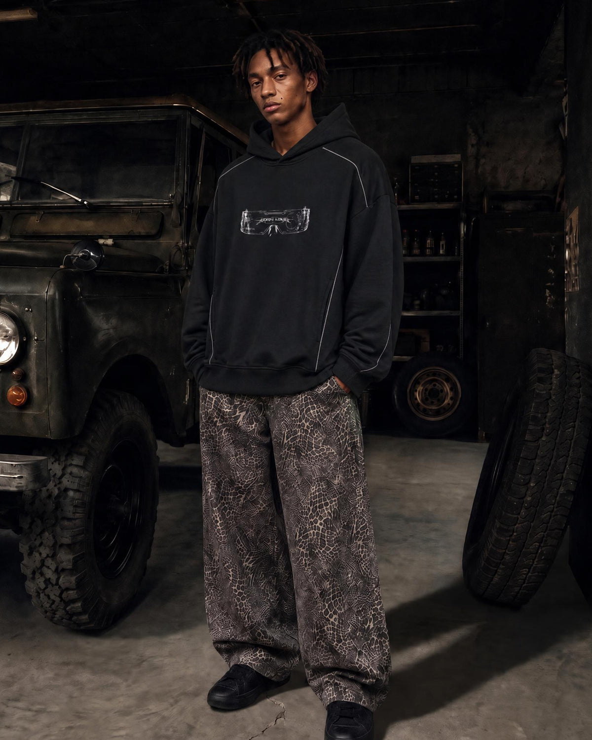 CYBER BORNLOUD REFLECTIVE HOODIE